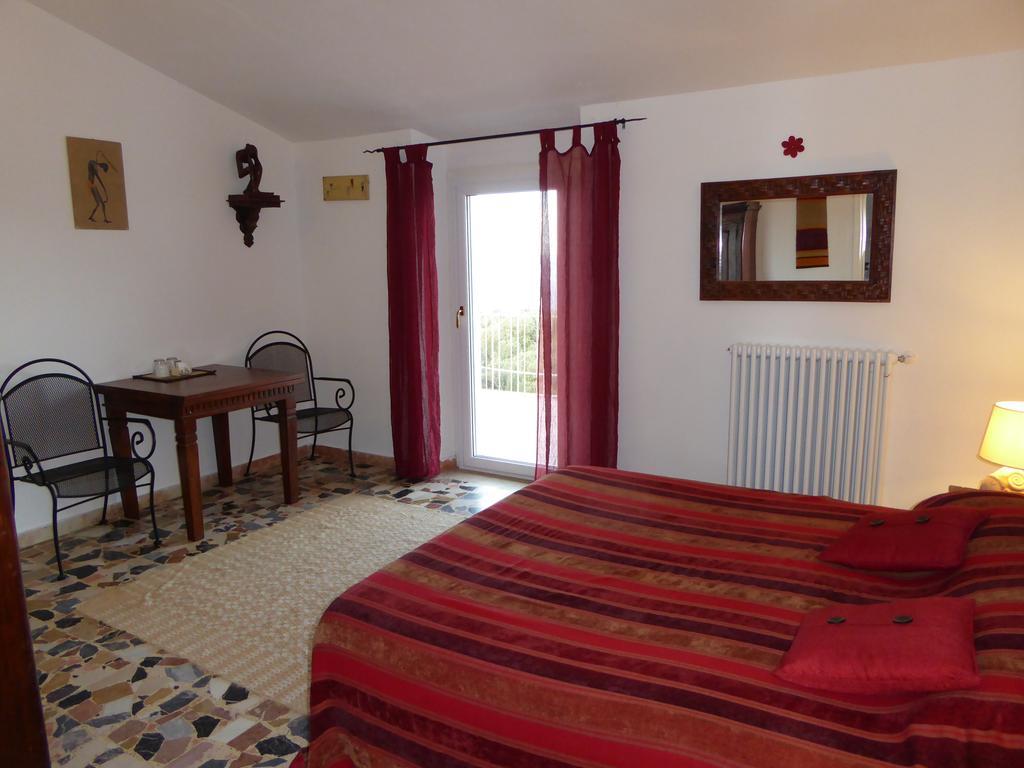 Casa Solotti Guest House Nuoro  Bilik gambar